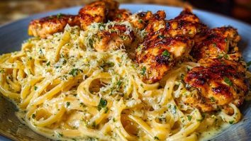 Cheesy Alfredo Linguine with Golden Garlic Butter Chicken in Creamy Sauce