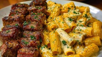 Cheesy Garlic Butter Steak with Rigatoni in Four-Cheese Sauce