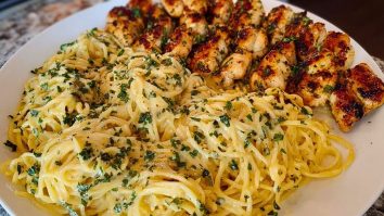 Creamy Garlic Parmesan Chicken with Cheesy Spaghetti