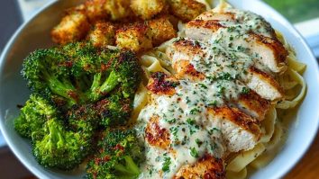 Ultimate Greek Chicken Alfredo Recipe with Crispy Parmesan Broccoli