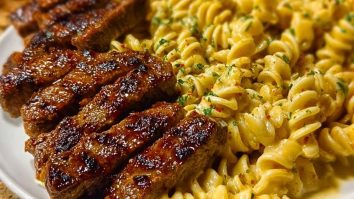Cheesy Cajun Steak Pasta with Garlic Parmesan Sauce