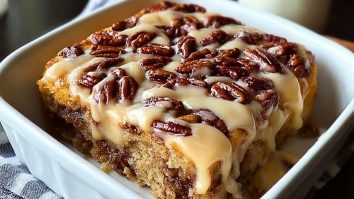 Cinnabon Cinnamon Roll Cake