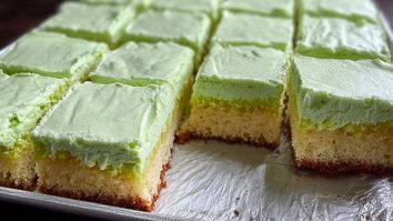 Pistachio Pineapple Cake