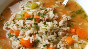 Ground Turkey and Rice Soup